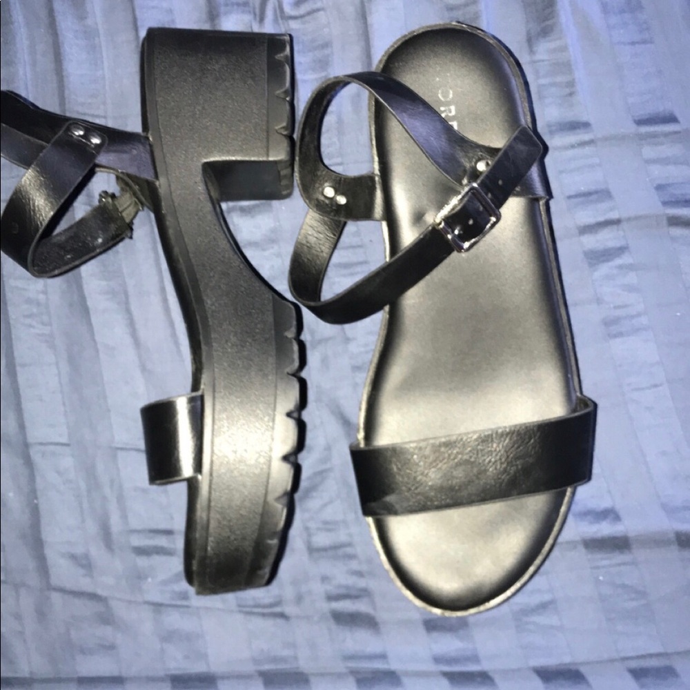 Torrid Black faux leather chunky platform heel